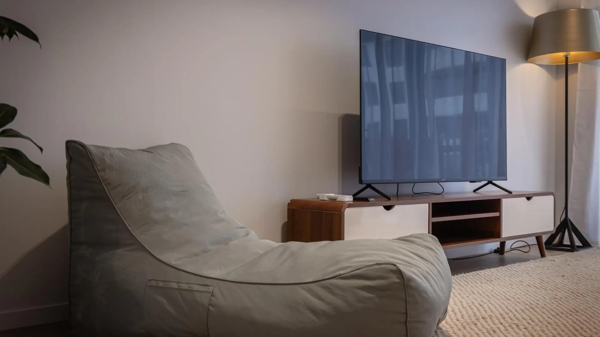 Ξενοδοχείο με διαμερίσματα Modern Stay Opposite North Hagley Park & Casino Κράισττσερτς