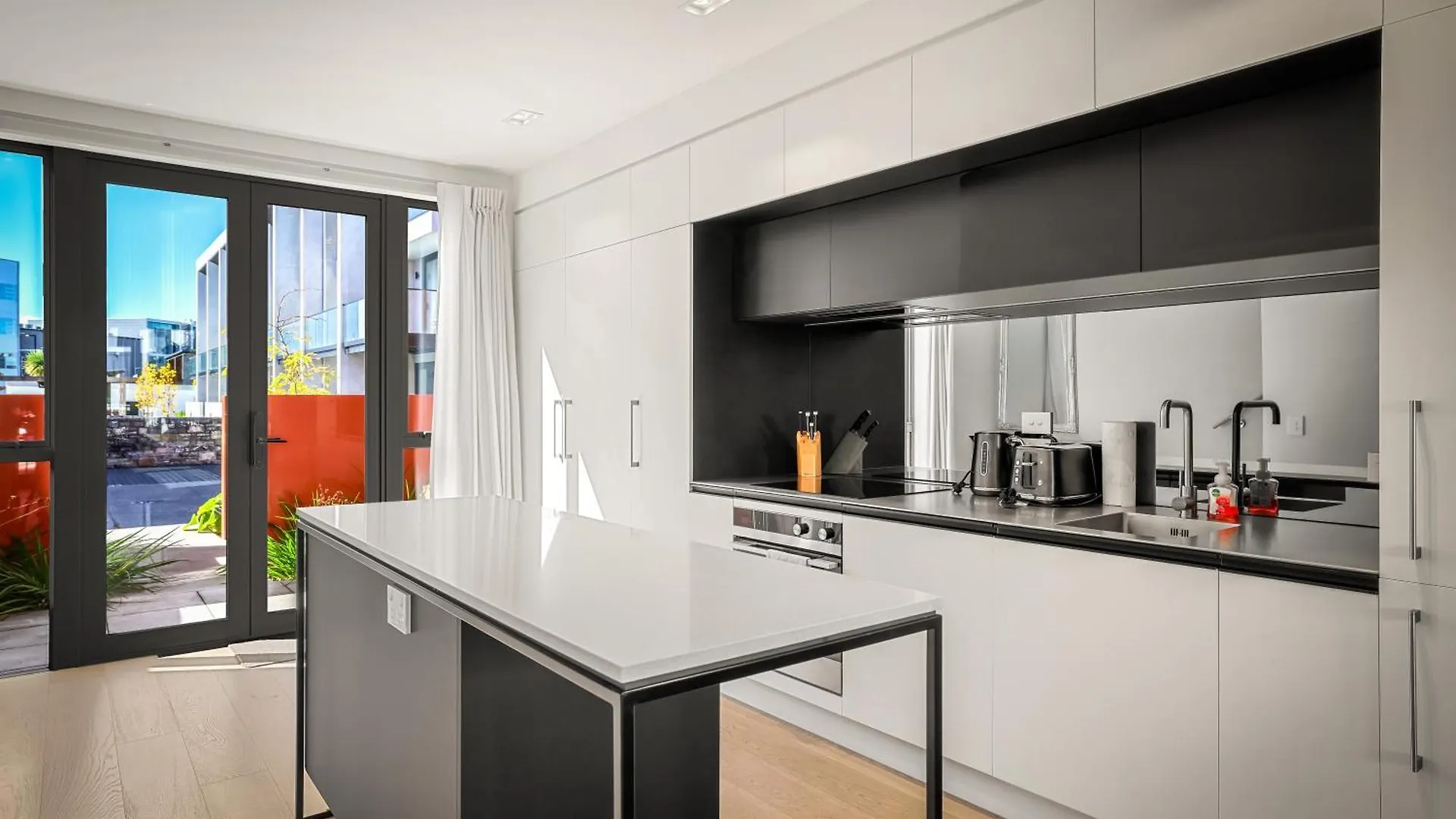 Ξενοδοχείο με διαμερίσματα Modern Stay Opposite North Hagley Park & Casino Κράισττσερτς Νέα Ζηλανδία